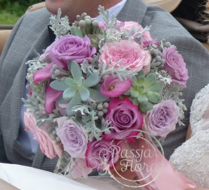 bukiet ślubny fioletowo-różowy